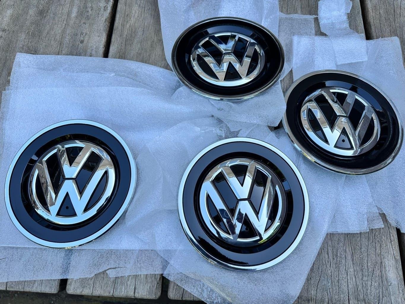 VW Up naafkappen (4 stuks) zgan 1S0601149EAX1, Auto diversen, Wieldoppen, Ophalen of Verzenden, Zo goed als nieuw