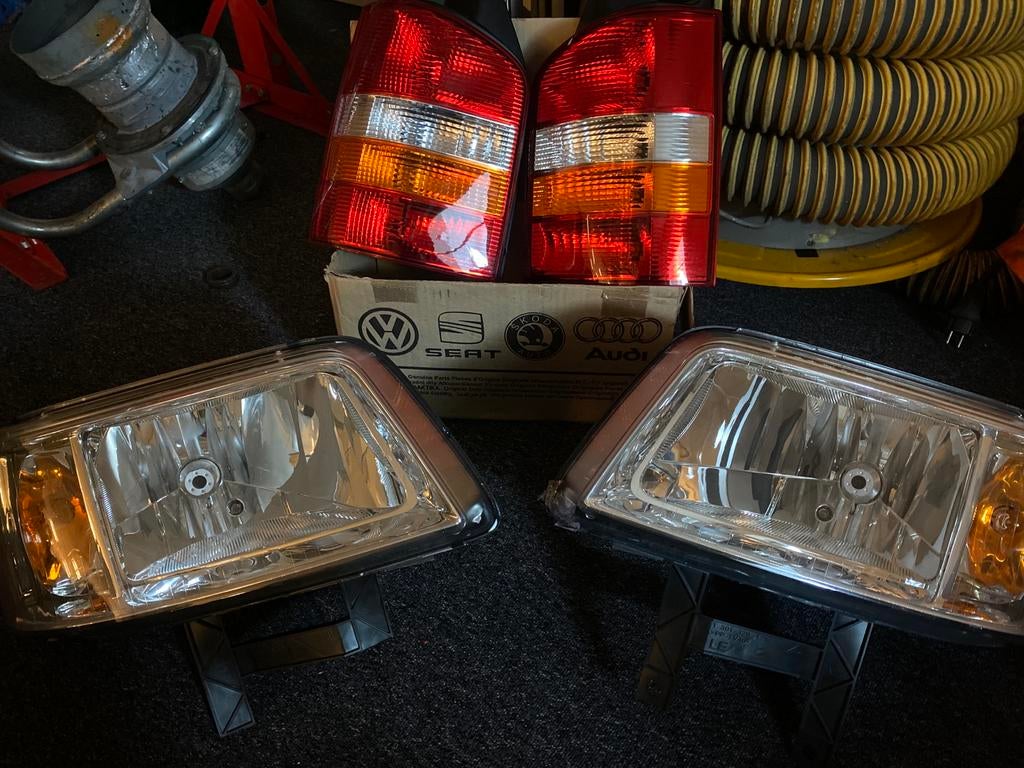 Nieuwe Koplampen en achterlichten  Volkswagen Transporter T5, Ophalen of Verzenden, Gebruikt, Volkswagen
