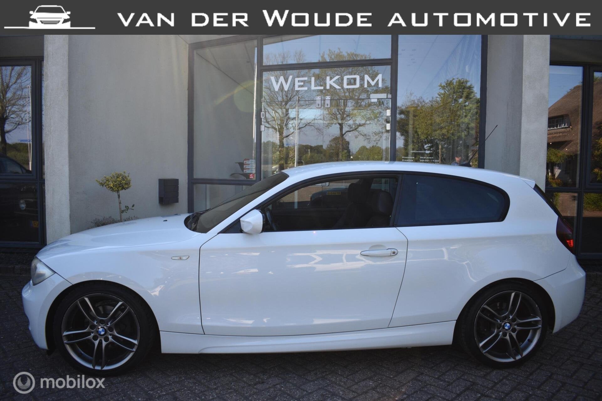 BMW 1-serie 116i 2010|3DRS,|M-Pakket|Leder|Xenon|Cruise!, 1-Serie, Euro 5, Achterwielaandrijving, 1995 cc