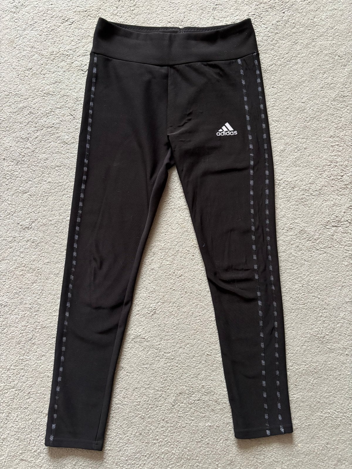 Warme legging van Adidas maat M, Kleding | Dames, Legging, Zwart, Maat 40/42 (M), Ophalen of Verzenden