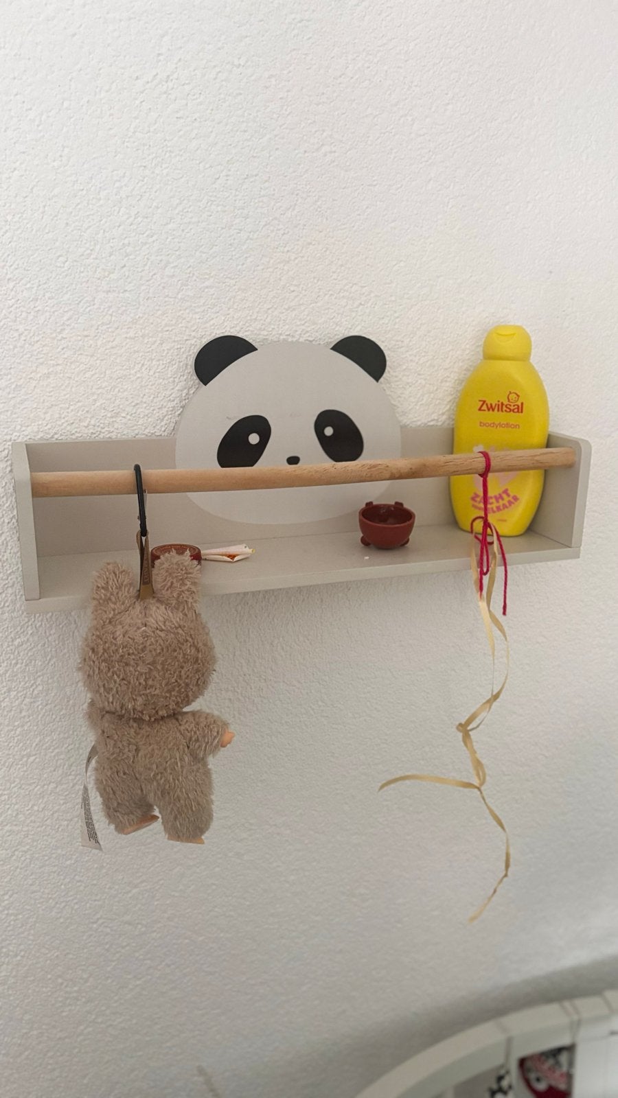 Gratis planken (5 stuks) in goede staat wegens verhuizing, Huis en Inrichting, Woonaccessoires | Wandplanken en Boekenplanken