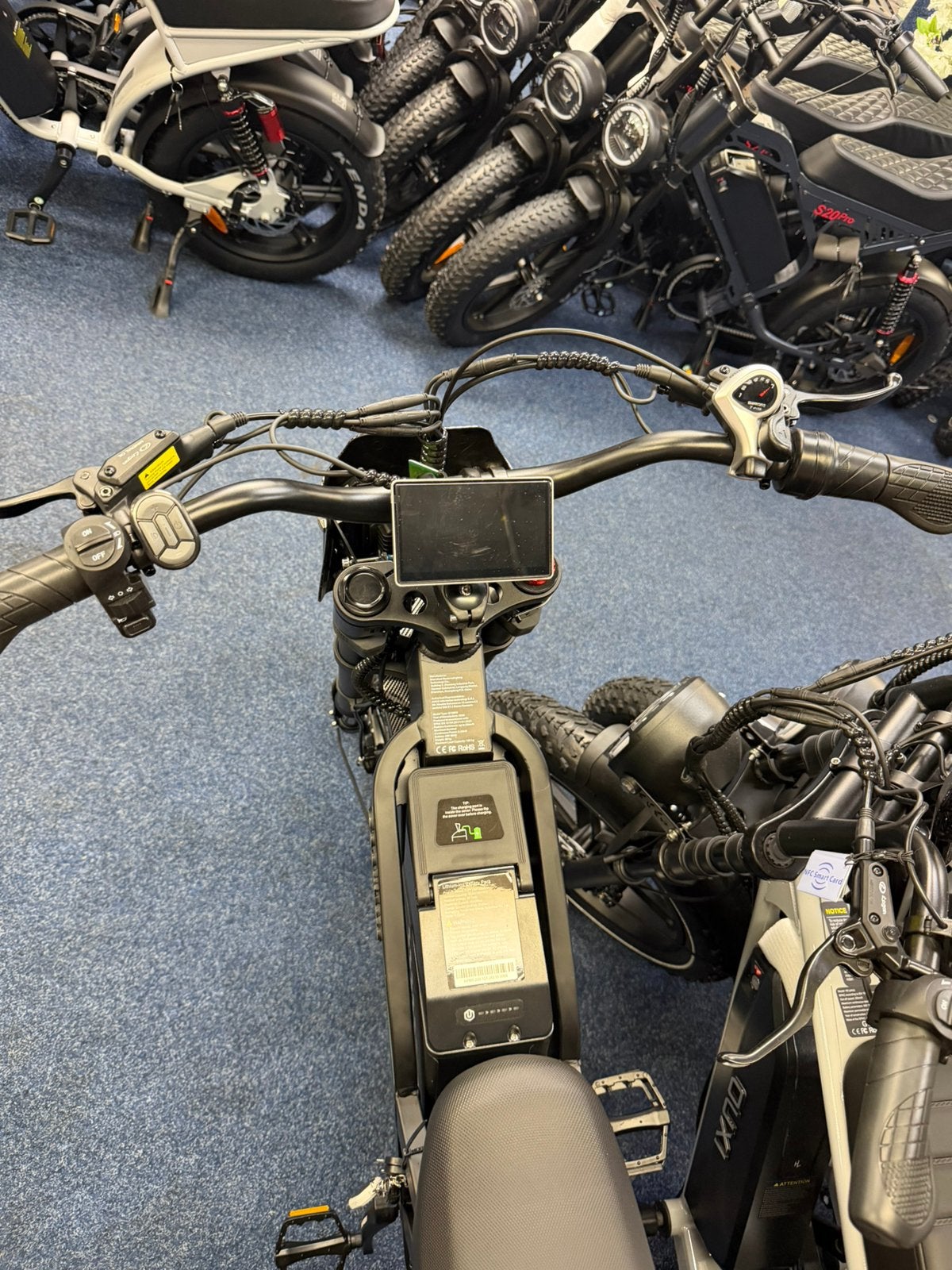 Foto 5 van Gt2000 met 3 kleuren E-bike met skini banden 0684055505