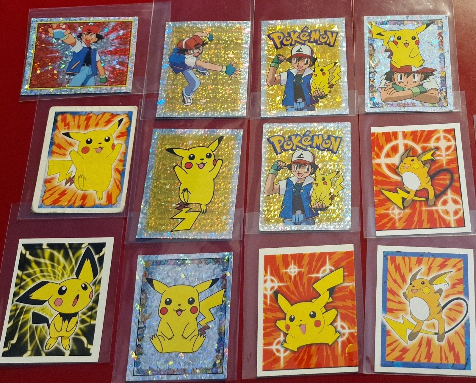 Oude Holo Pikachu Pokémon Collectie Merlin, Hobby en Vrije tijd, Ophalen of Verzenden, Meerdere kaarten, Foil