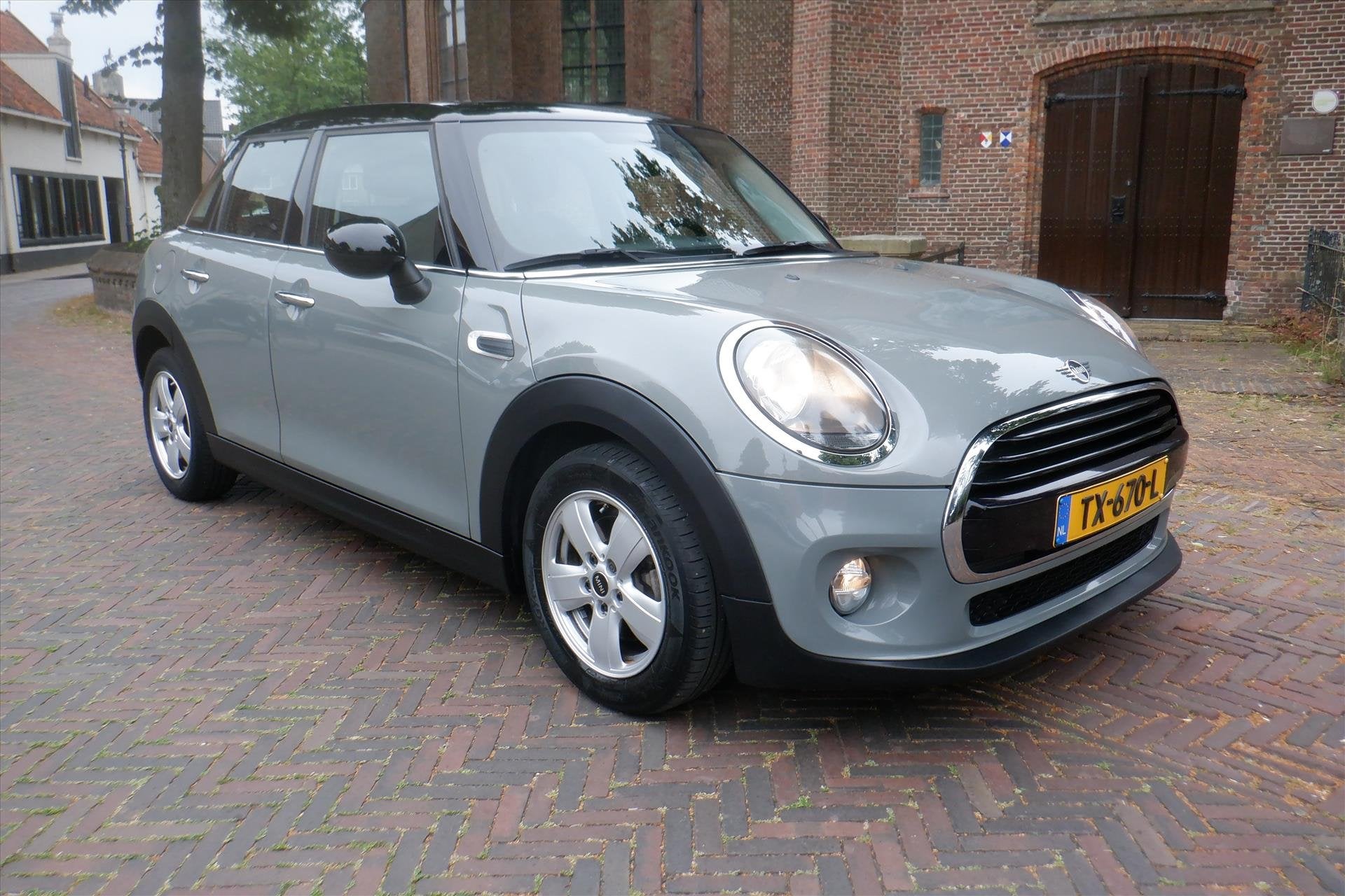 Mini Mini 5-Deurs (f55) 1.5 136pk Cooper, Auto's, Mini, 12 maanden, Gebruikt, Elektrische ramen, Origineel Nederlands