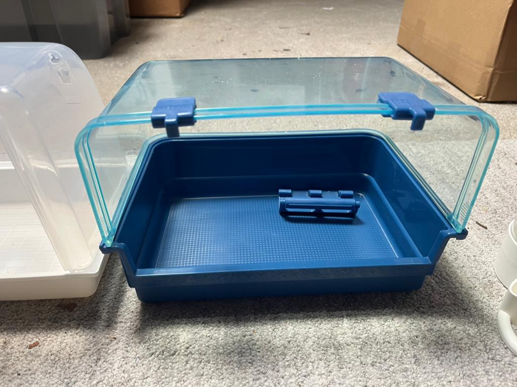 Diverse waterbadjes en bakje, Ophalen of Verzenden, Nieuw, Kooi-accessoires