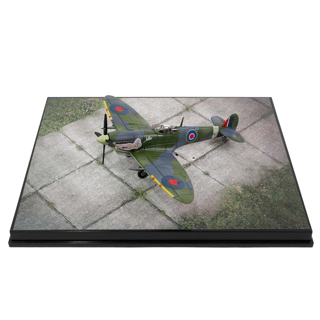 ‌Supermarine‌ Spitfire Mk.IX TOLLY HELLO Forces of Valor, Glow2B Germany GmbH Erlenbacher Str. 3 shop@glow2b.de, Schaalmodel, Glow2B Germany GmbH Erlenbacher Str. 3 shop@glow2b.de