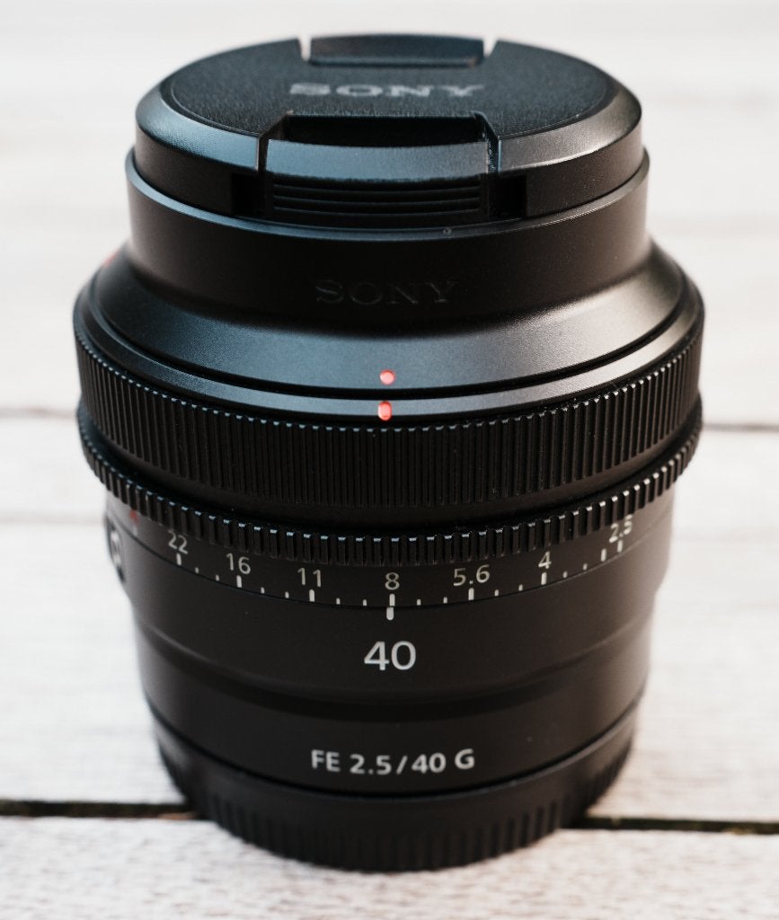 Sony FE 40mm 2.5 G-lens, Sony E-mount, Ophalen of Verzenden, Zo goed als nieuw, Standaardlens