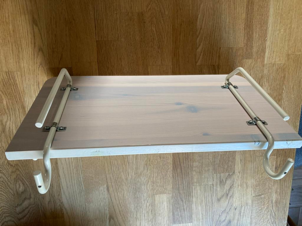 Houten bed plank met metalen beugels en haken, Ophalen, Gebruikt