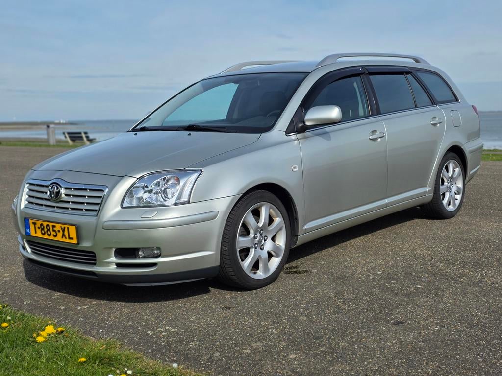 Toyota Avensis 2.0 wagon VVT-i automaat, 1998 cc, Avensis, Zwart, 4 cilinders