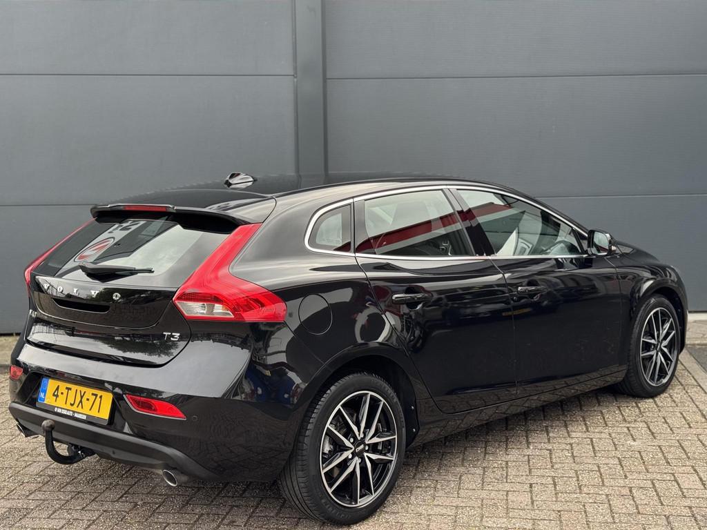Volvo V40 1.6 T3 Momentum / 100% Onderhoud / Geen Import, Auto's, Voorwielaandrijving, Gebruikt, 4 cilinders, 150 pk