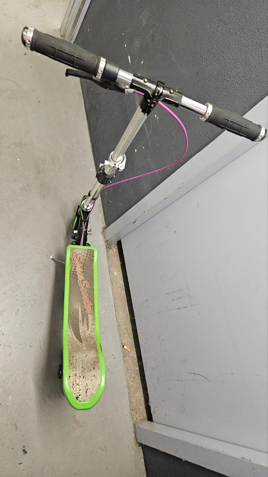 SPACE SCOOTER GROEN, Ophalen, Gebruikt