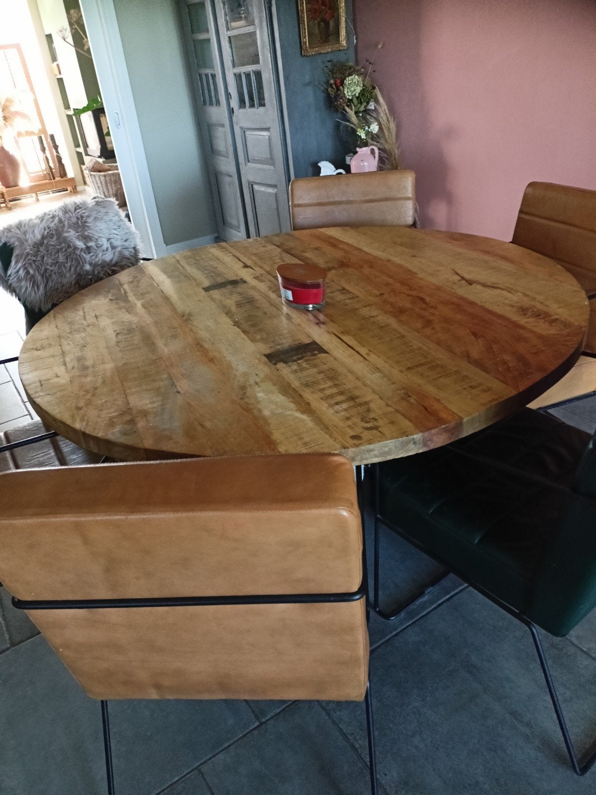 Robuuste ronde eettafel met metalen onderstel, Industrieel, Landelijk, Rond, Zo goed als nieuw, Vijf personen of meer