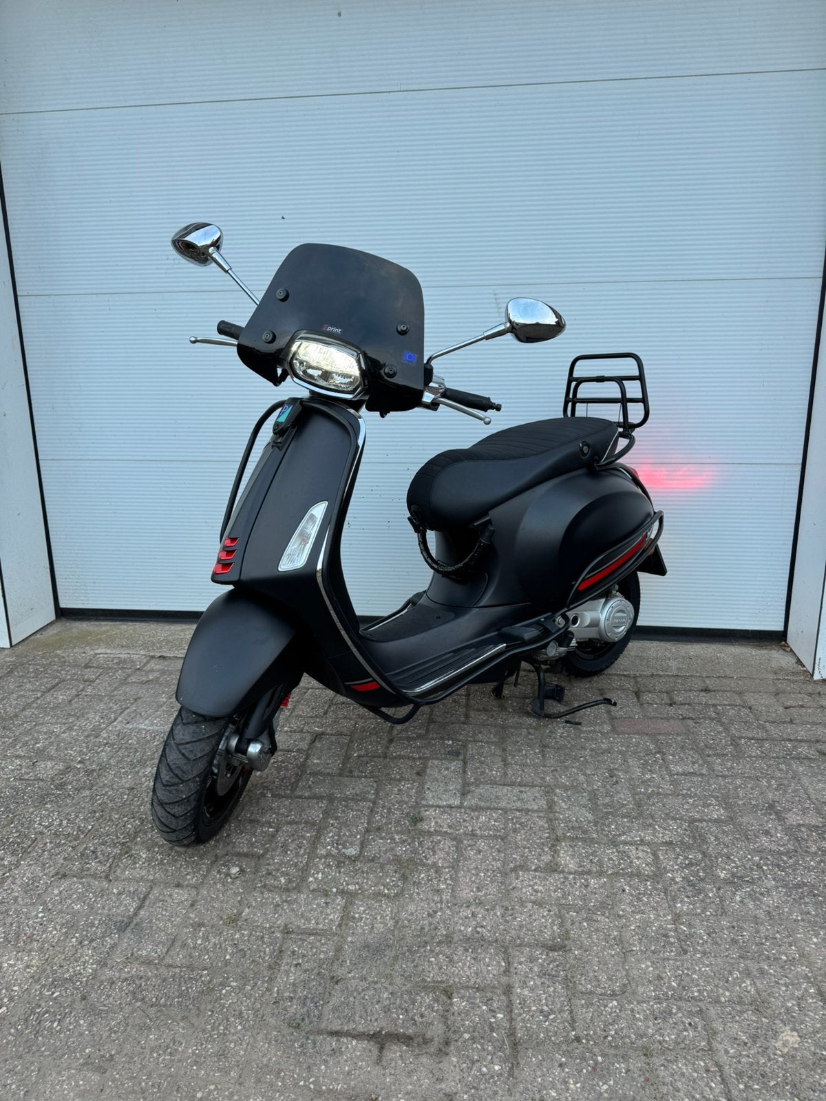 Vespa Sprint 45km/h | Notte | 2022 | Nieuw Staat, Fietsen en Brommers, Scooters | Vespa, Overige modellen, Maximaal 45 km/u, Zo goed als nieuw