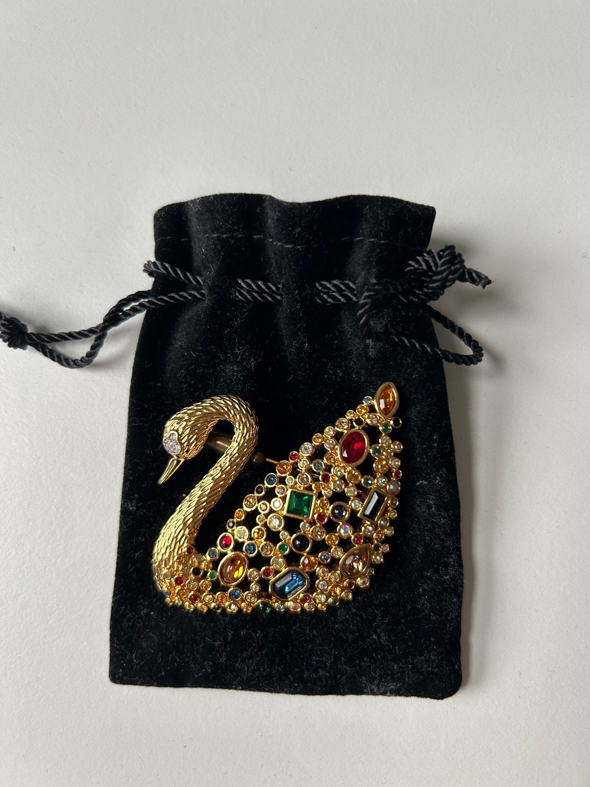 Swarovski broche zwaan, Verzamelen, Ophalen of Verzenden, Gebruikt, Sieraad of Horloge