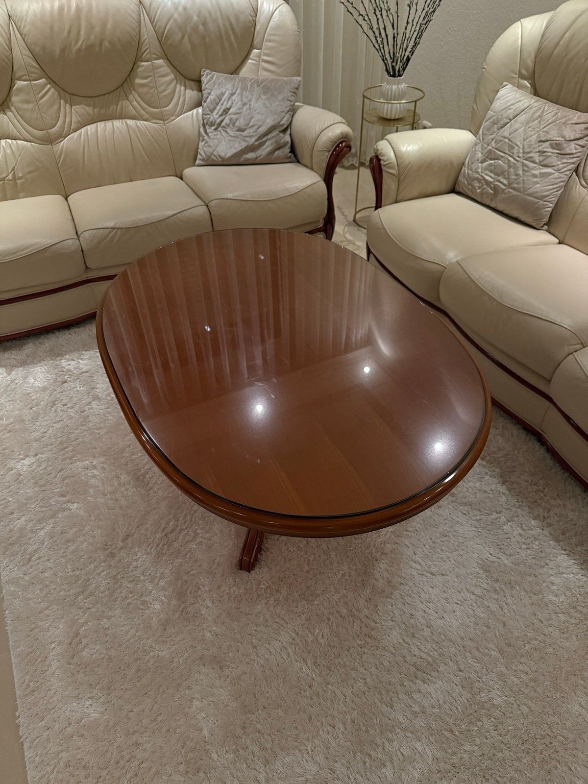 Ovale kersenhouten salontafel met glazen blad, Huis en Inrichting, Tafels | Salontafels, Ophalen, Gebruikt, 100 tot 150 cm, 50 tot 75 cm