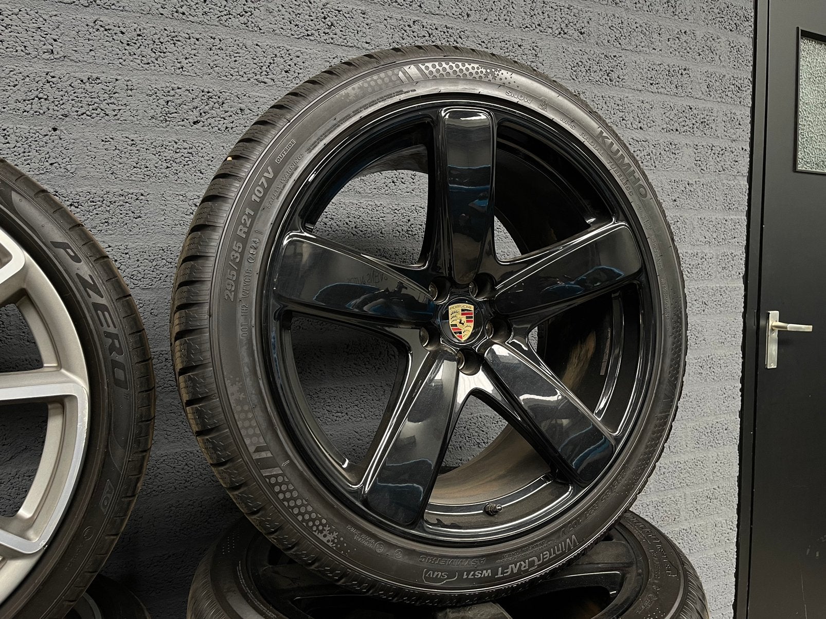 Porsche Macan NIEUWE WINTERSET! Winterwielen Breedset, Auto-onderdelen, Banden en Velgen, 19 inch, Banden en Velgen, Nieuw, 235 mm