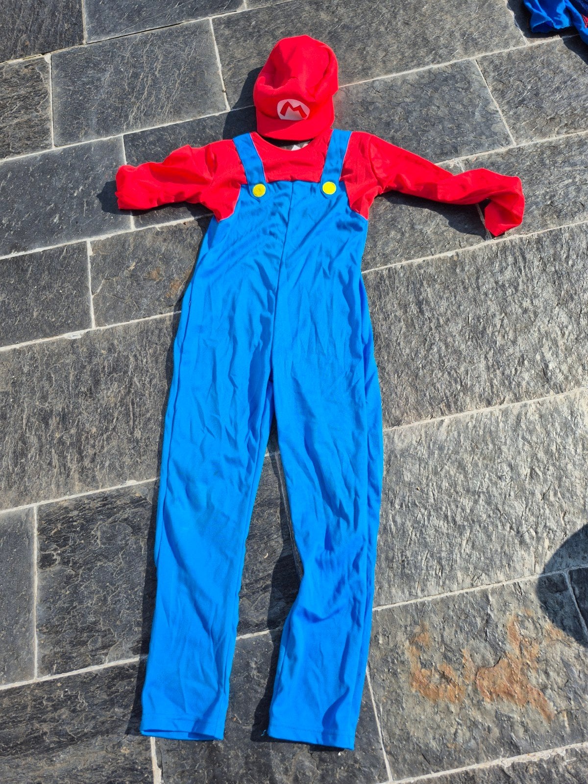 Mario kostuum voor kinderen - compleet met pet, Ophalen of Verzenden, Gebruikt, 122 t/m 128, Jongen of Meisje