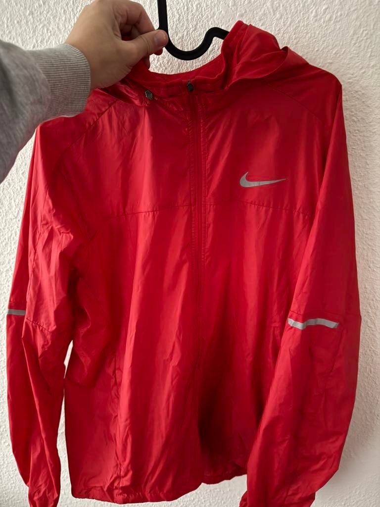 Nike running vest l large jas rood, Ophalen of Verzenden, Zo goed als nieuw, Regenjas