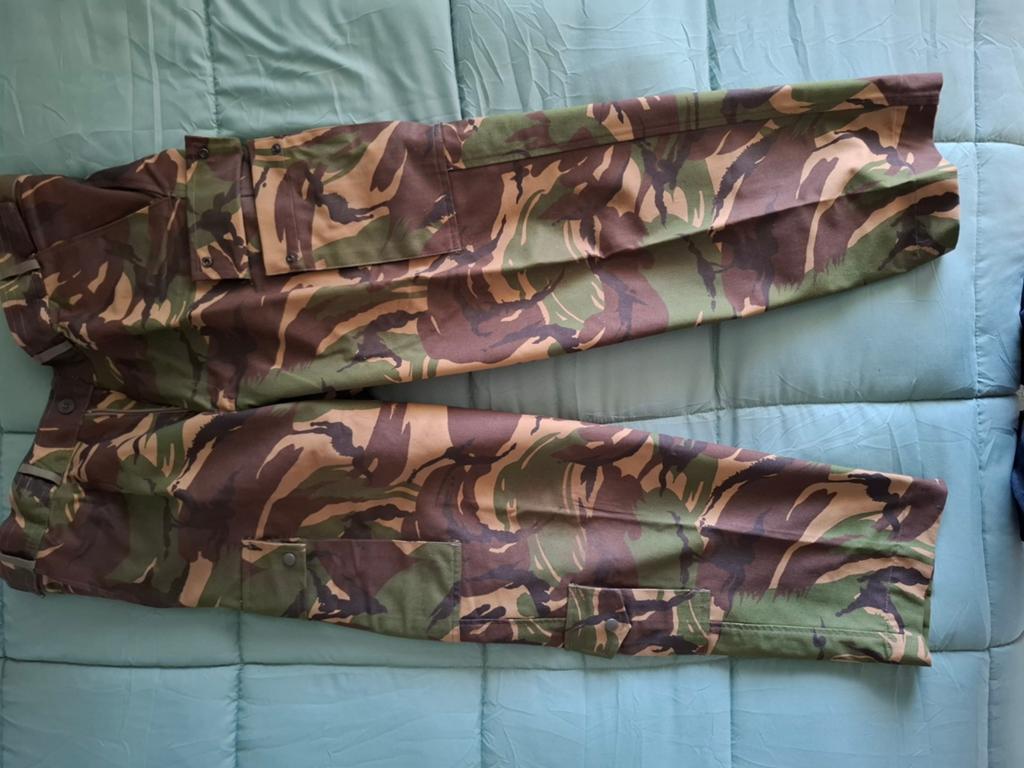 Nieuwe Legerbroek Camouflage Landmacht H. van Ruingenbroek, H. van Ruingenbroek, Nieuw, Overige maten, Ophalen of Verzenden