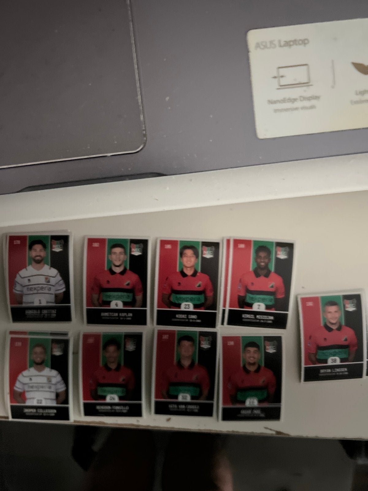 Plus voetbalplaatjes 2026 NEC - Nrs 178, 179, 182, 183, 185,, Verzenden, Nieuw, Overige binnenlandse clubs, Poster, Plaatje of Sticker