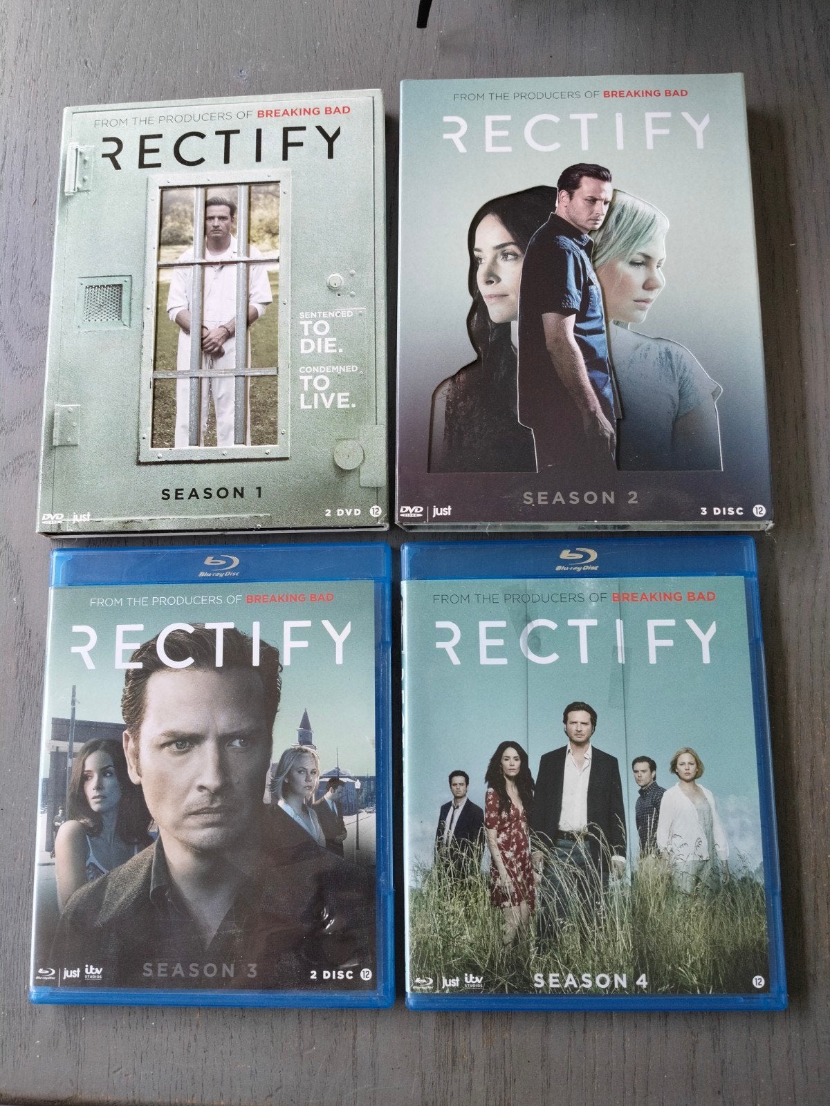 Rectify, seizoen 1 tm 4 dvd en blu-ray, Cd's en Dvd's, Dvd's | Tv en Series, Engels, Nederlands, Seizoen 1, Ophalen of Verzenden