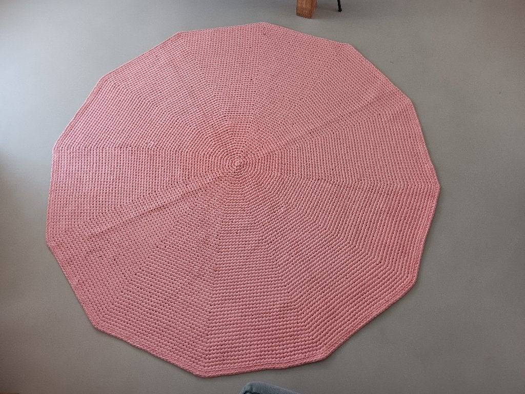 Vloerkleed diameter 2m Zpagetti Lucky Peach, Huis en Inrichting, Rond, 200 cm of meer, Ophalen of Verzenden, Zo goed als nieuw