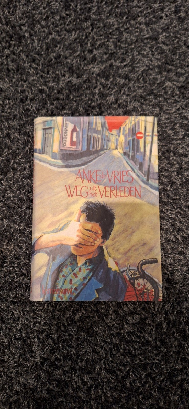 Anke de Vries - Weg uit het verleden (Jeugdboek), Ophalen of Verzenden, Gelezen, Anke de Vries, Fictie algemeen