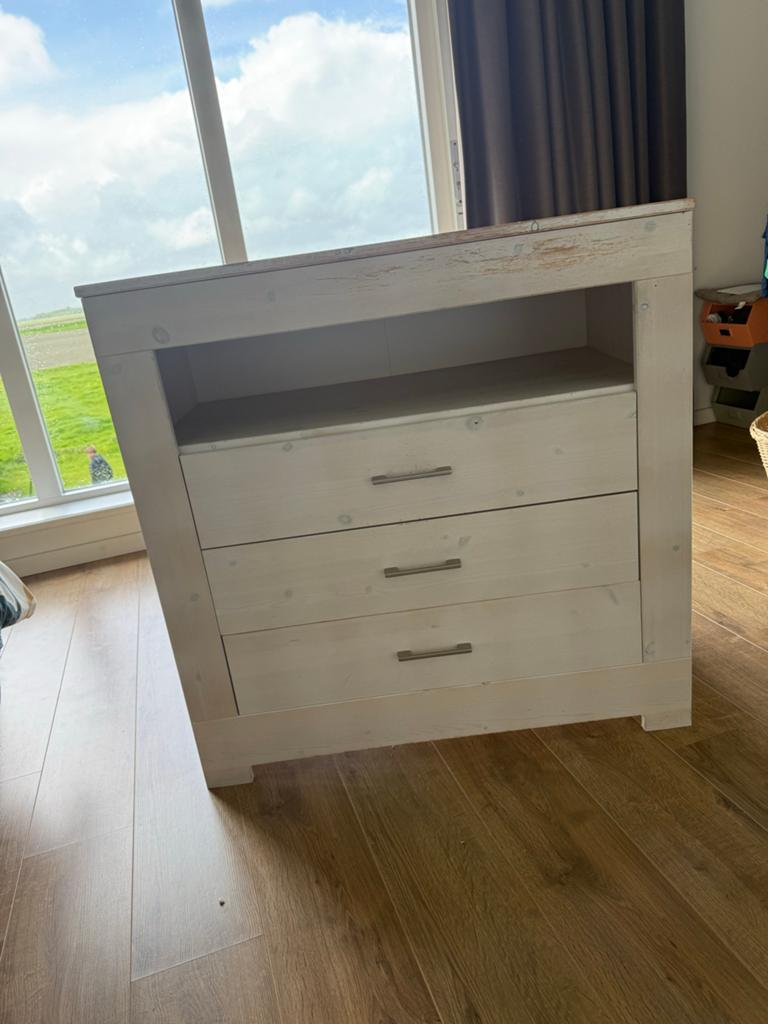 Houten ladekast met open vak - wit geverfd, Huis en Inrichting, Ophalen, Gebruikt, 50 tot 100 cm, 3 of 4 laden