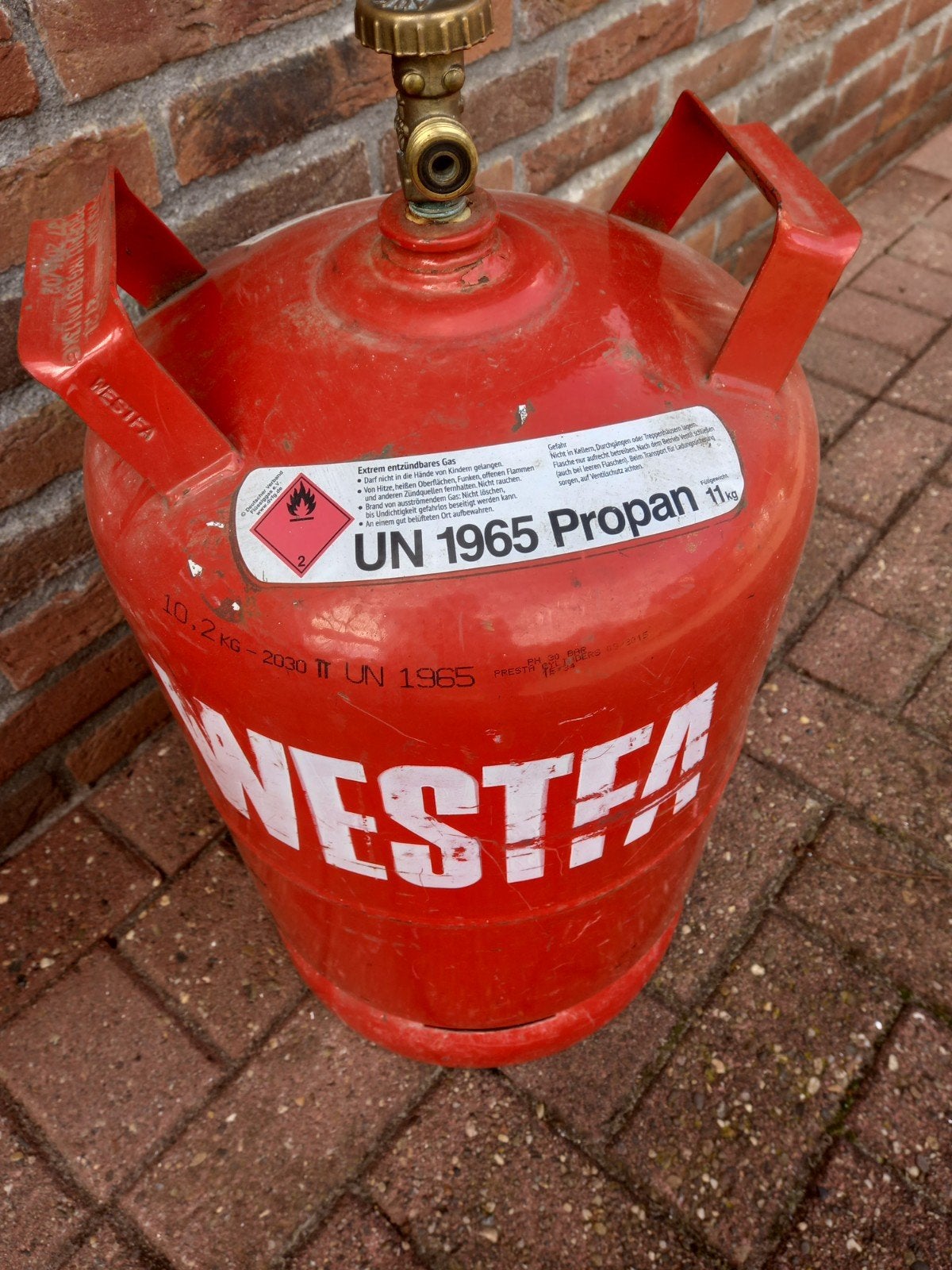 gasfles is vol 2030, Ophalen, Zo goed als nieuw