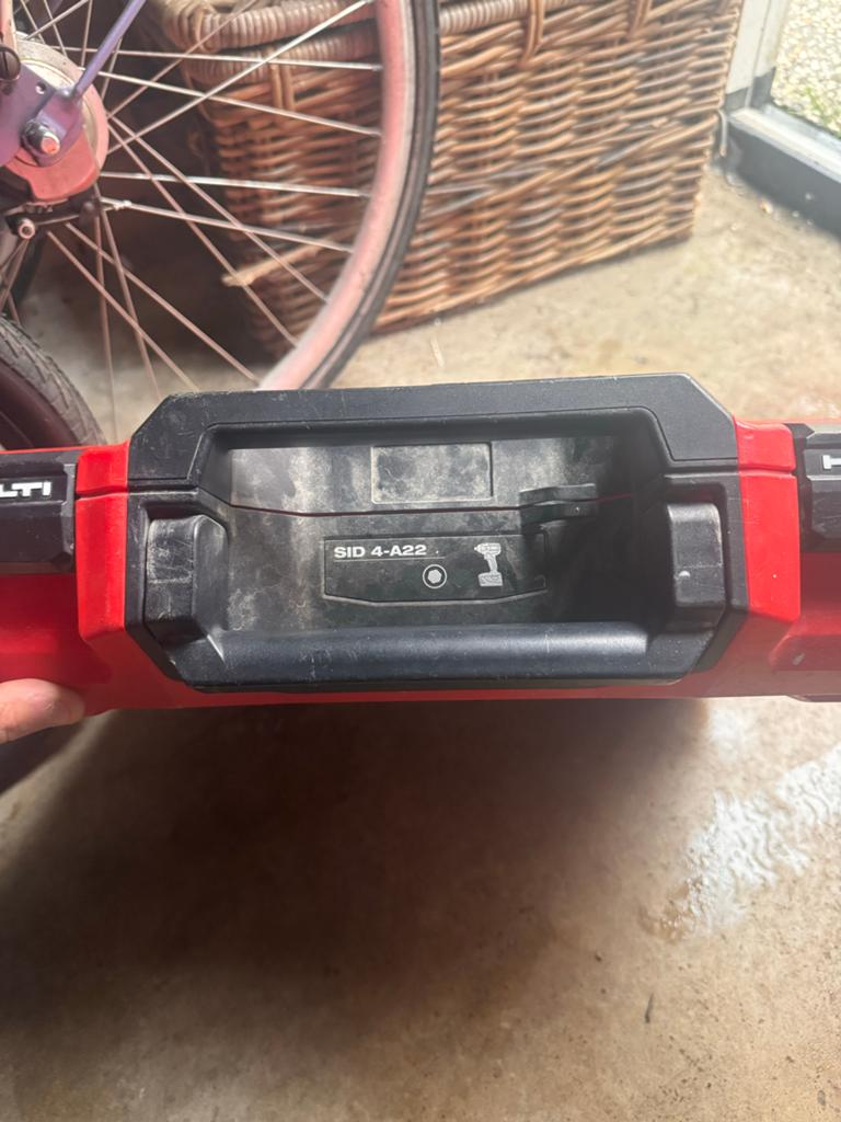 Hilti SID 4-A22 Accu Slagmoersleutel koffer, Ophalen, Gebruikt, Minder dan 400 watt, Overige typen