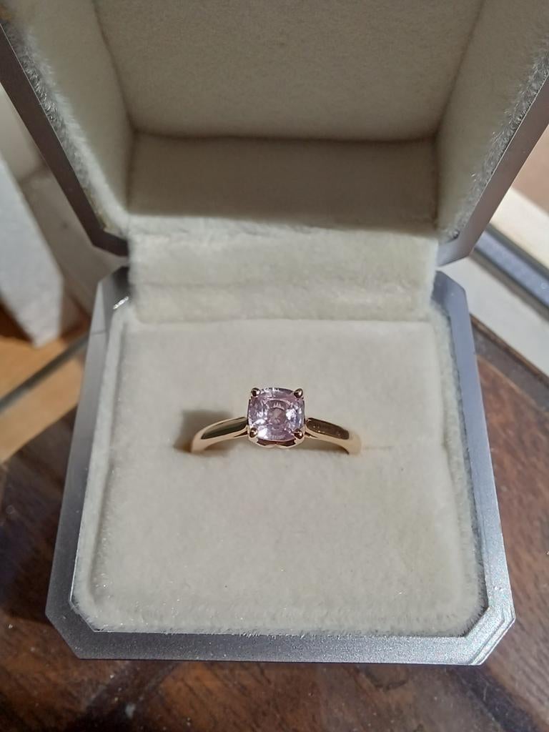 14K Gouden Ring met Natuurlijke Paarse Saffier (Unheated), Sieraden, Tassen en Uiterlijk, Ringen, Nieuw, Ophalen of Verzenden