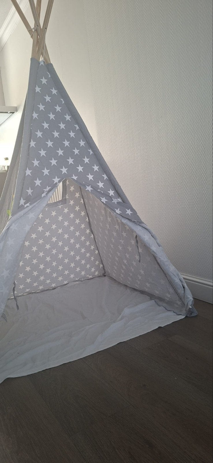 Tipi speeltent giraf - zo goed als nieuw, Ophalen, Zo goed als nieuw, Hout