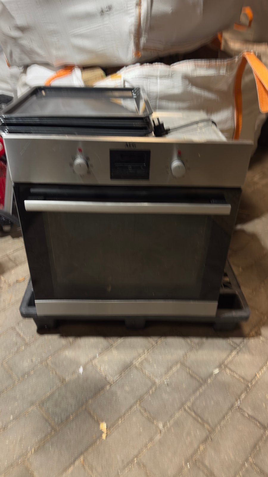 AEG BES33101ZM inbouwoven hetelucht – 5 bakplaten + rooster, Ophalen, Zo goed als nieuw