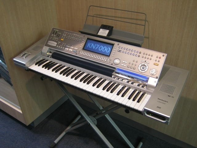 Technics KN7000 onderdelen gezocht, Ophalen of Verzenden, Gebruikt, 61 toetsen, Technics