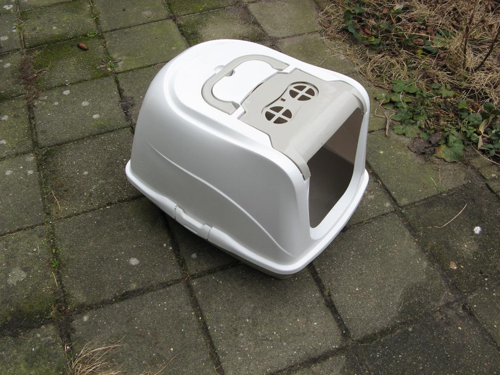 Kattenbak en Reismand, Ophalen of Verzenden, Zo goed als nieuw