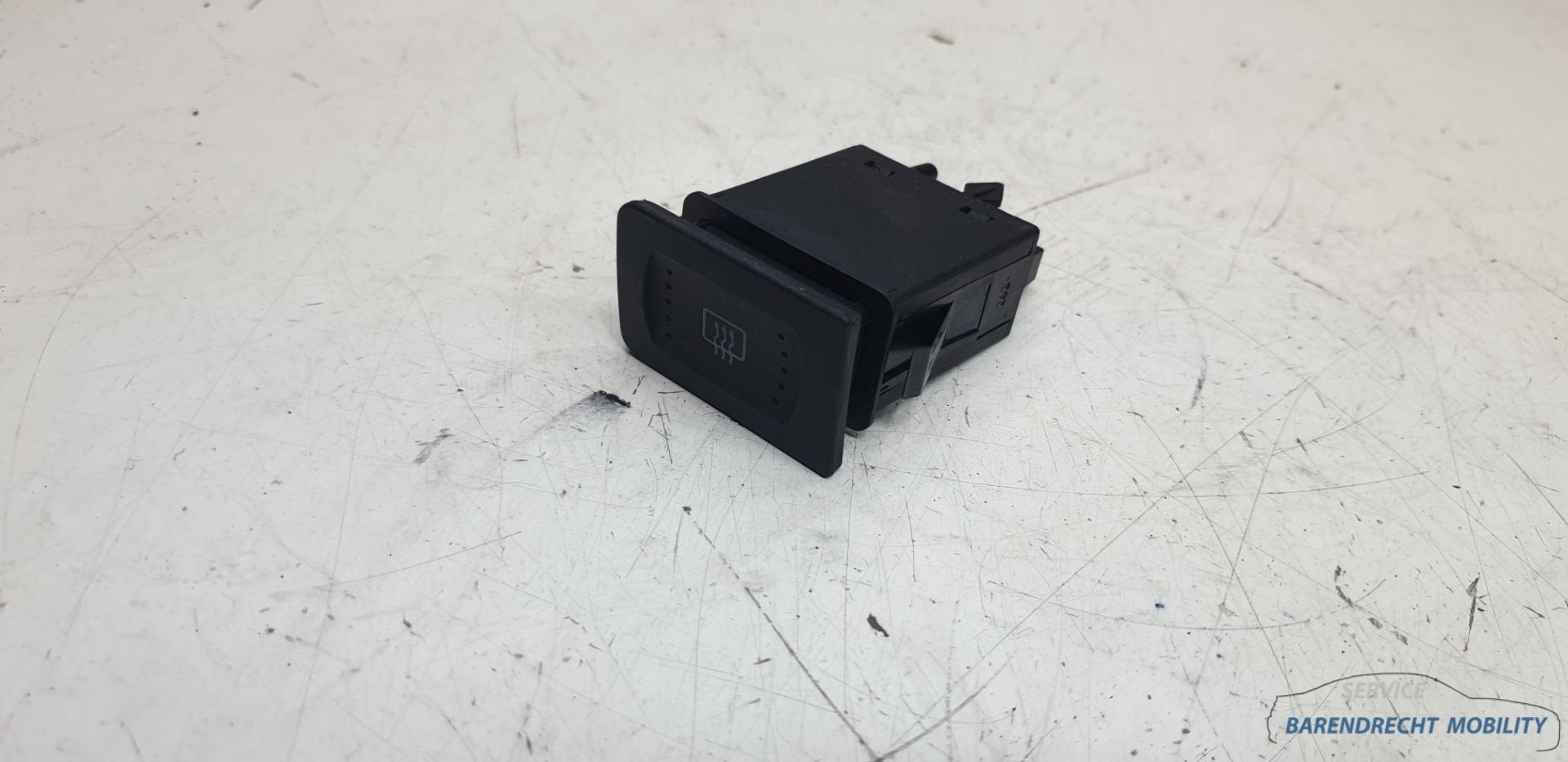 Achterruitverwarming schakelaar VW Golf IV Bora 1J0959621C o, Gebruikt, Volkswagen, Volkswagen AG, Berliner Ring 2
38440  Wolfsburg, DE