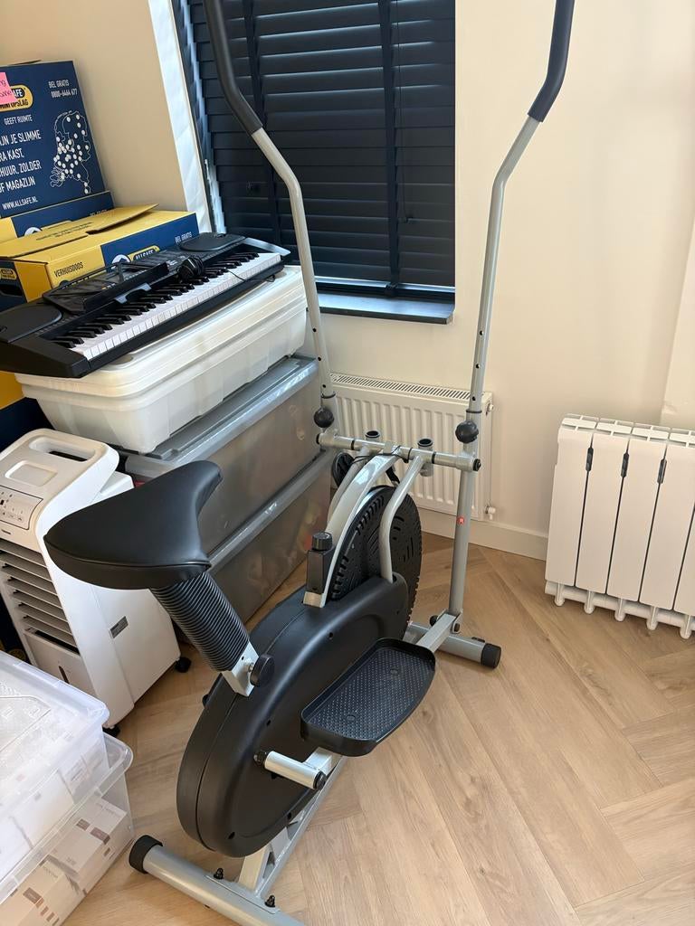 Hometrainer - Ideaal voor thuisworkouts, Gebruikt, Ophalen of Verzenden, Metaal, Benen