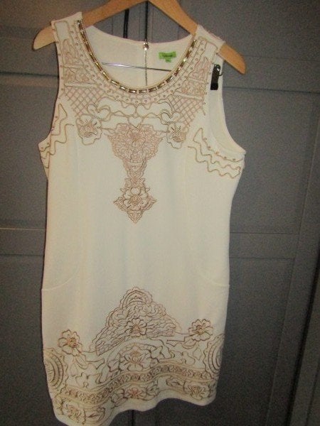 G1051 K-Design mt XL jurk crème goud geborduurd stretch, K-design, Verzenden, Beige, Maat 46/48 (XL) of groter