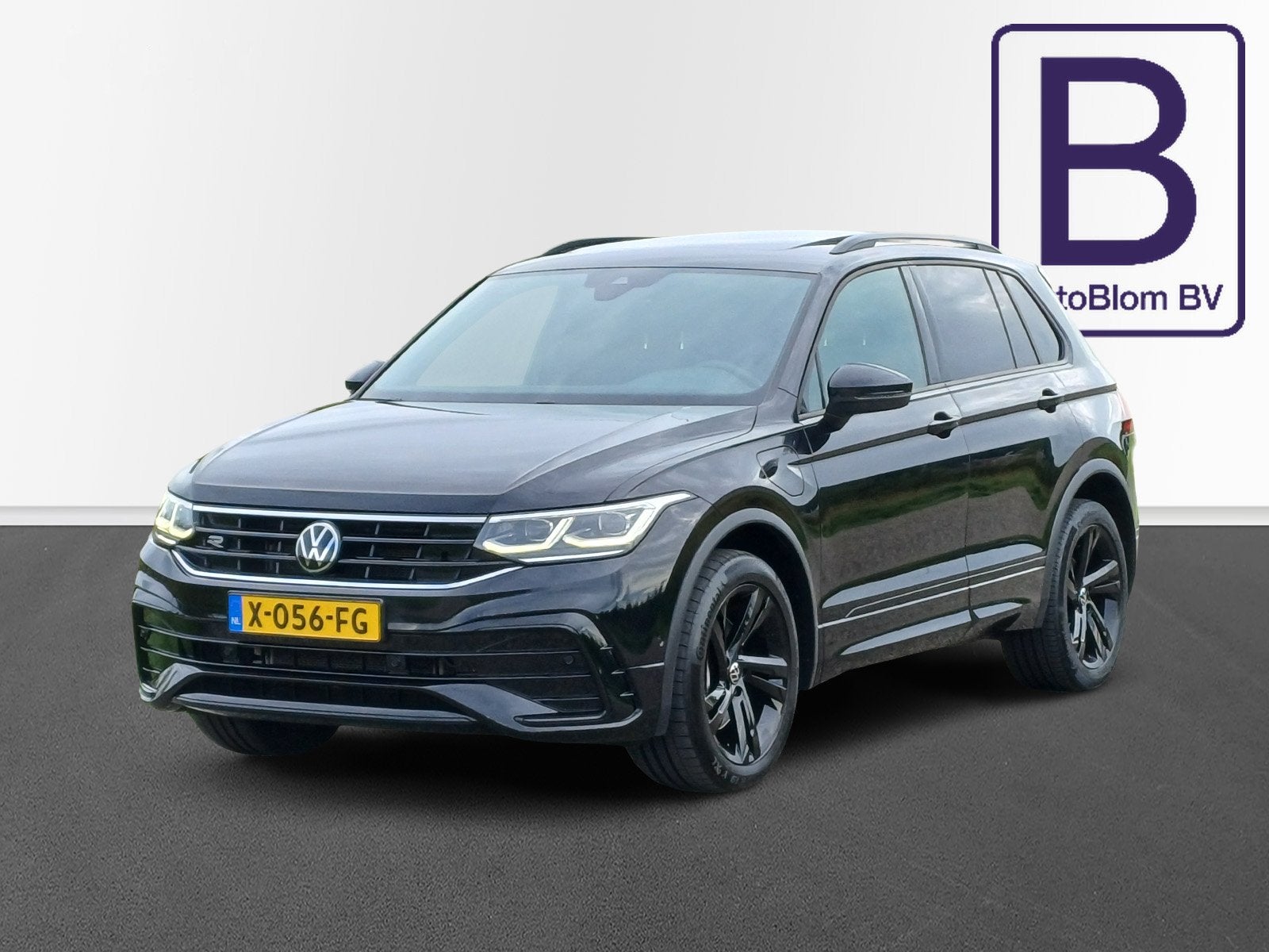 Volkswagen Tiguan 1.4 TSI eHybrid R-Line Business /Pano/Trek, Auto's, Stof, 4 cilinders, Overige brandstoffen, Zwart