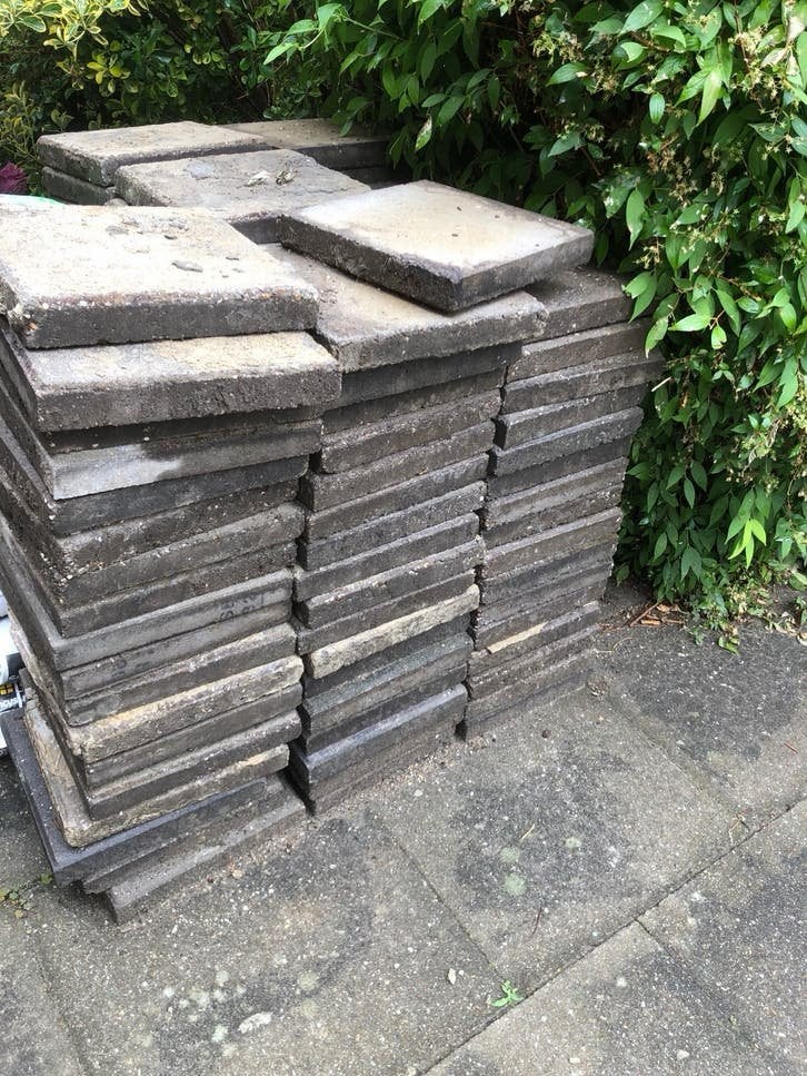Tegels Gratis 26 stuks over, Tuin en Terras, Tegels en Klinkers, Ophalen of Verzenden, Gebruikt, Beton, Terrastegels