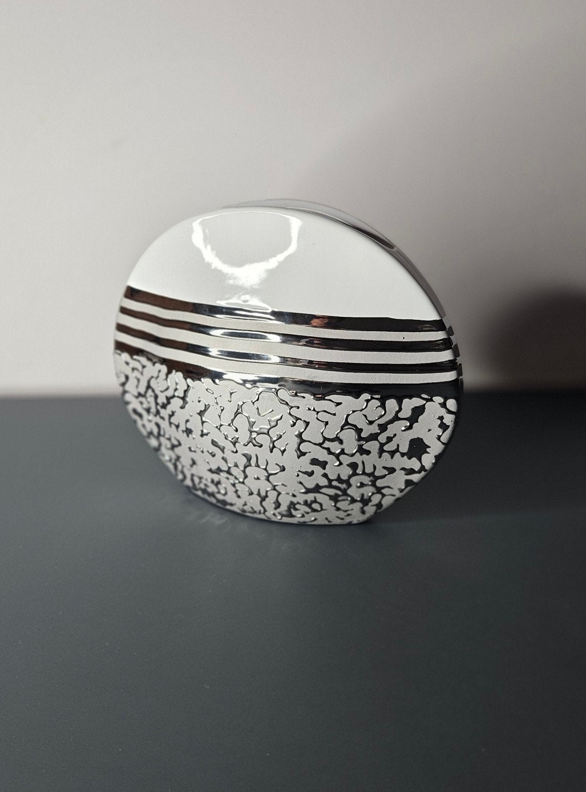 Vaas "wit,zilver" small. H.21cm 2stuks.