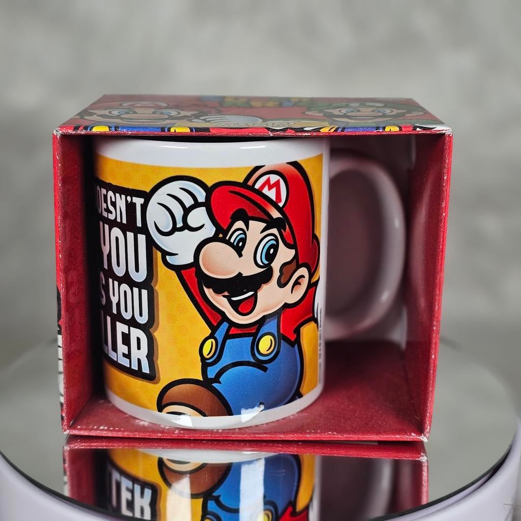 Super Mario Bros. Official 11oz Mok - Nieuw in Doos, Keramiek, Nieuw, Ophalen of Verzenden, Overige stijlen