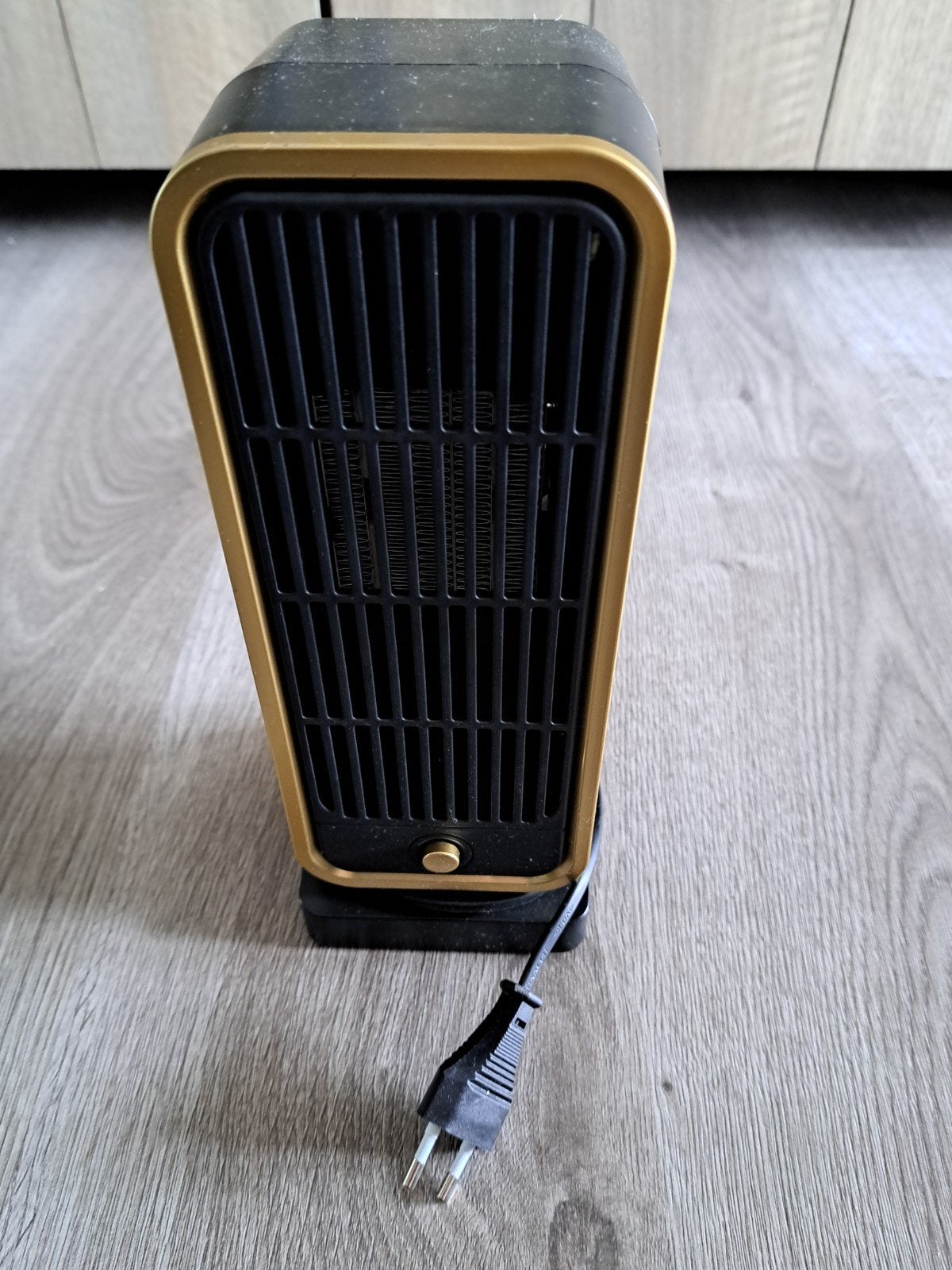 Compacte elektrische kachel - ideaal voor kleine ruimtes, Ophalen, 30 tot 80 cm, Kachel, Minder dan 60 cm