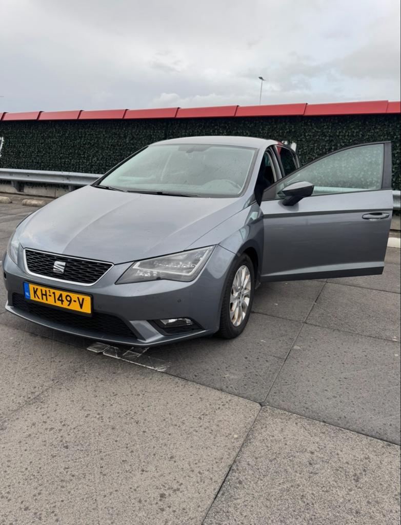 Seat Leon 1.0 TSI 115PK 2016 Grijs, Voorwielaandrijving, Stof, Zwart, Leon