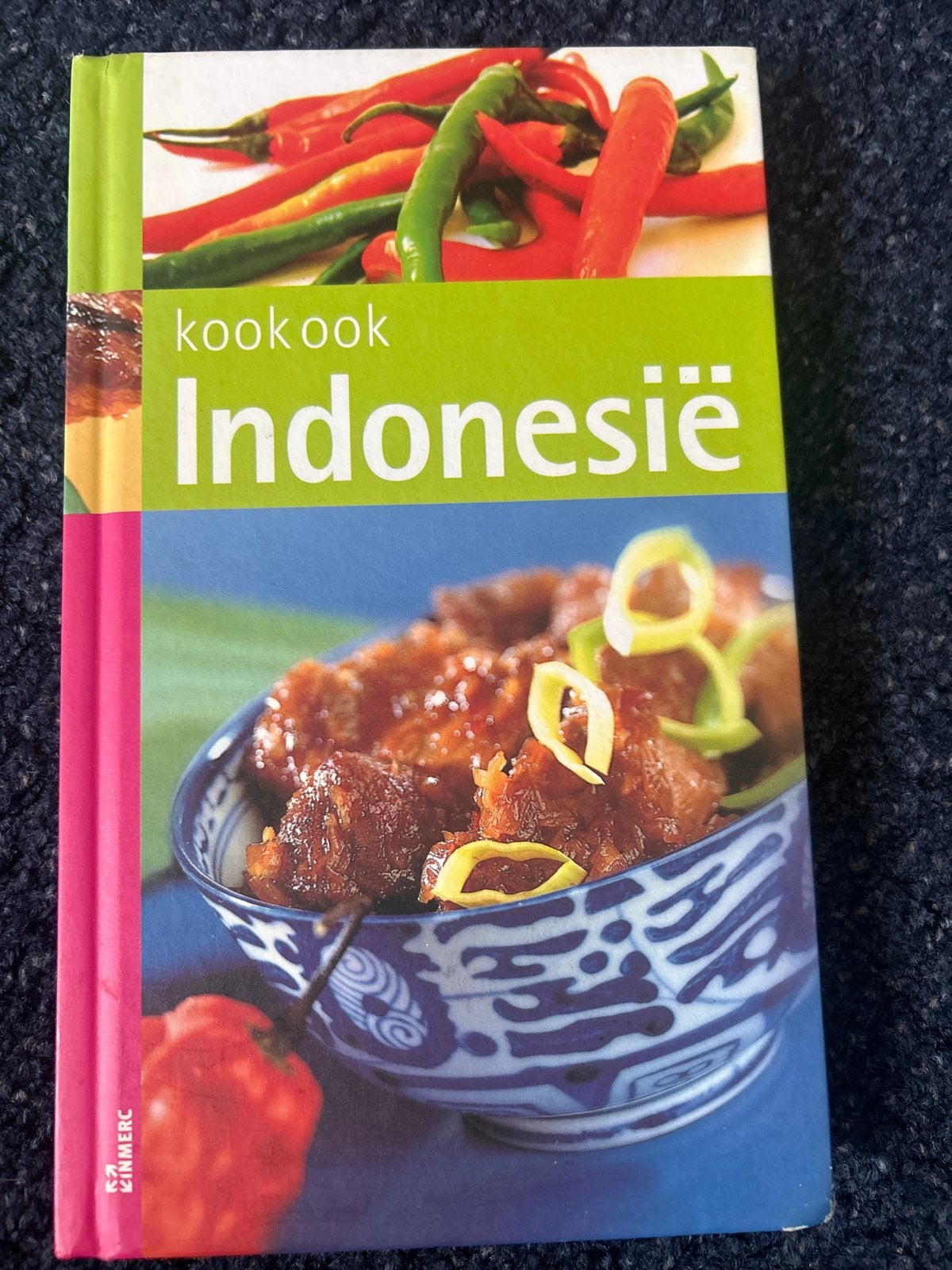 Kookboek Indonesië: Authentieke Indonesische Recepten, Boeken, Kookboeken, Ophalen of Verzenden, Zo goed als nieuw, Azië en Oosters