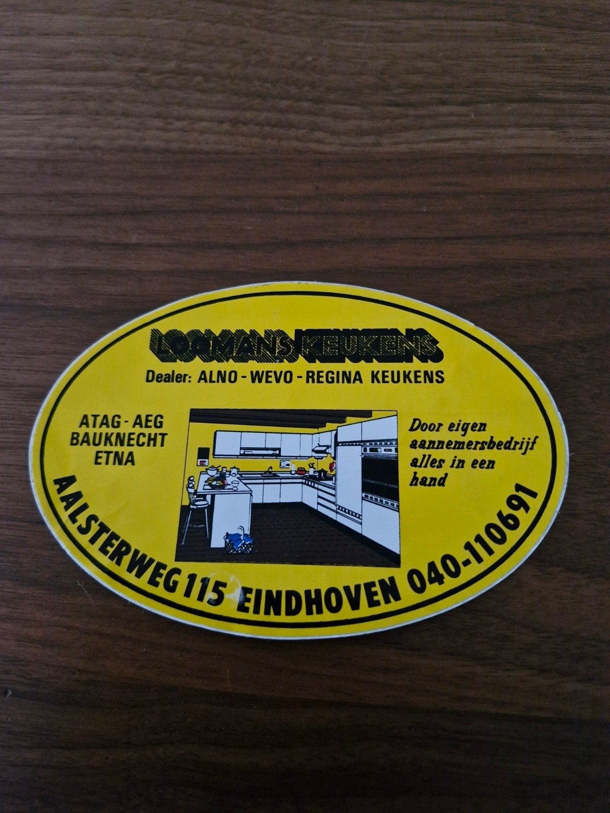 696 Vintage Looman's Keukens Sticker - Eindhoven (15x10 cm), Ophalen of Verzenden, Nieuw, Bedrijf of Vereniging
