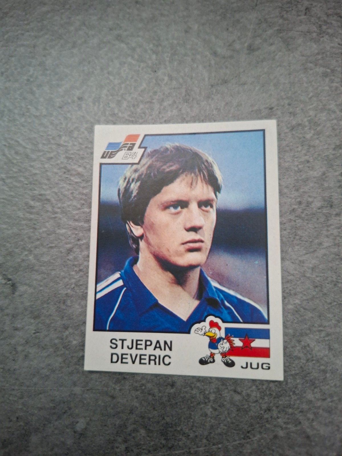 Panini sticker Euro 84 France. Stejpan Deveric Joegoslavië., Ophalen of Verzenden, Zo goed als nieuw, Sticker