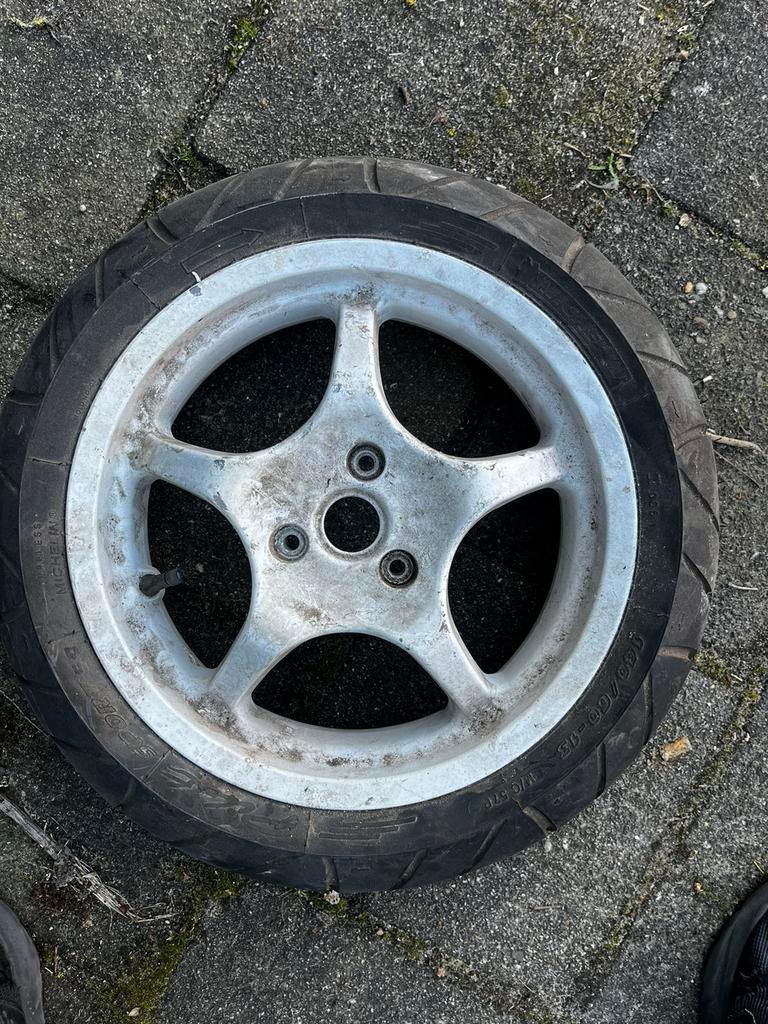 Aerox achtervelg met nette band en adapter, Fietsen en Brommers, Brommeronderdelen | Algemeen, Ophalen of Verzenden, Gebruikt