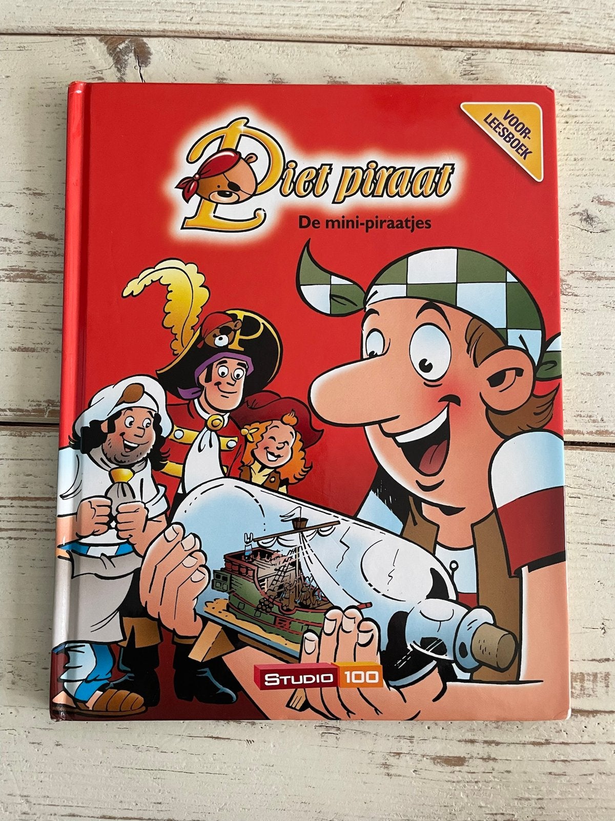 Piet Piraat - de mini-piraatjes - Studio 100, Ophalen of Verzenden, Gelezen, Fictie algemeen
