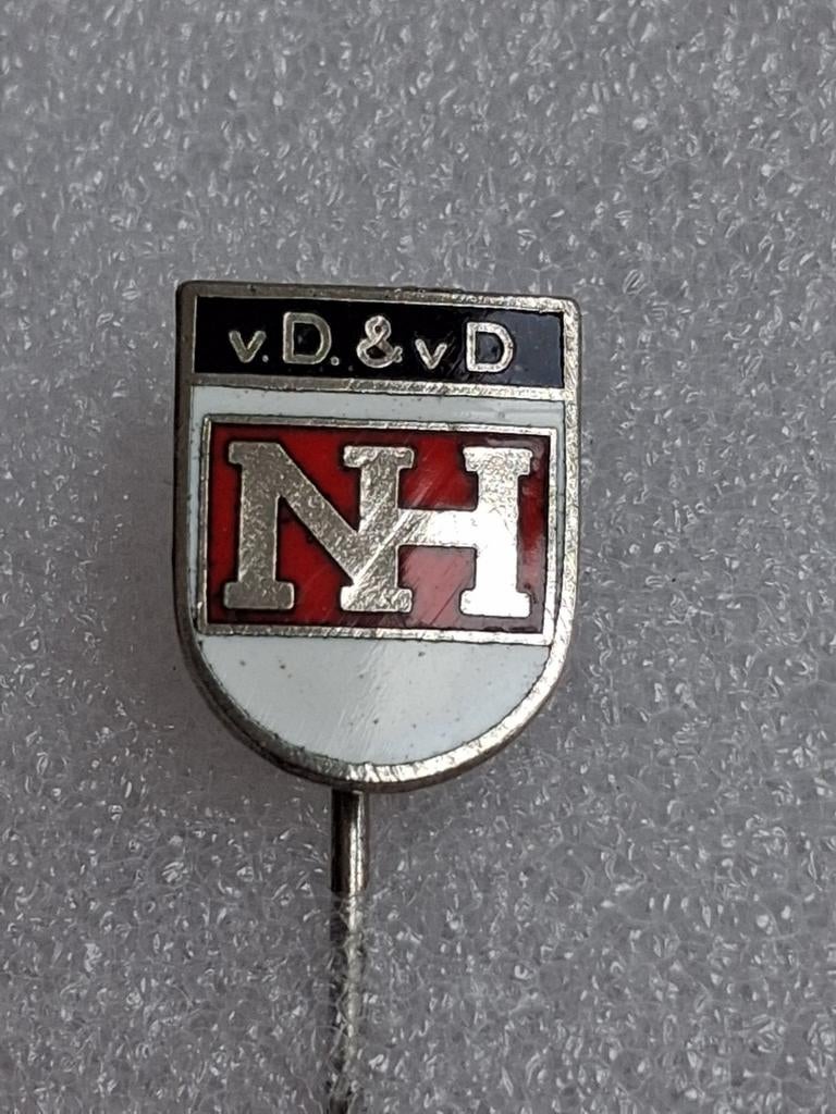Speldje NH New Holland email. oldtimer, Ophalen of Verzenden, Gebruikt, Overige onderwerpen
